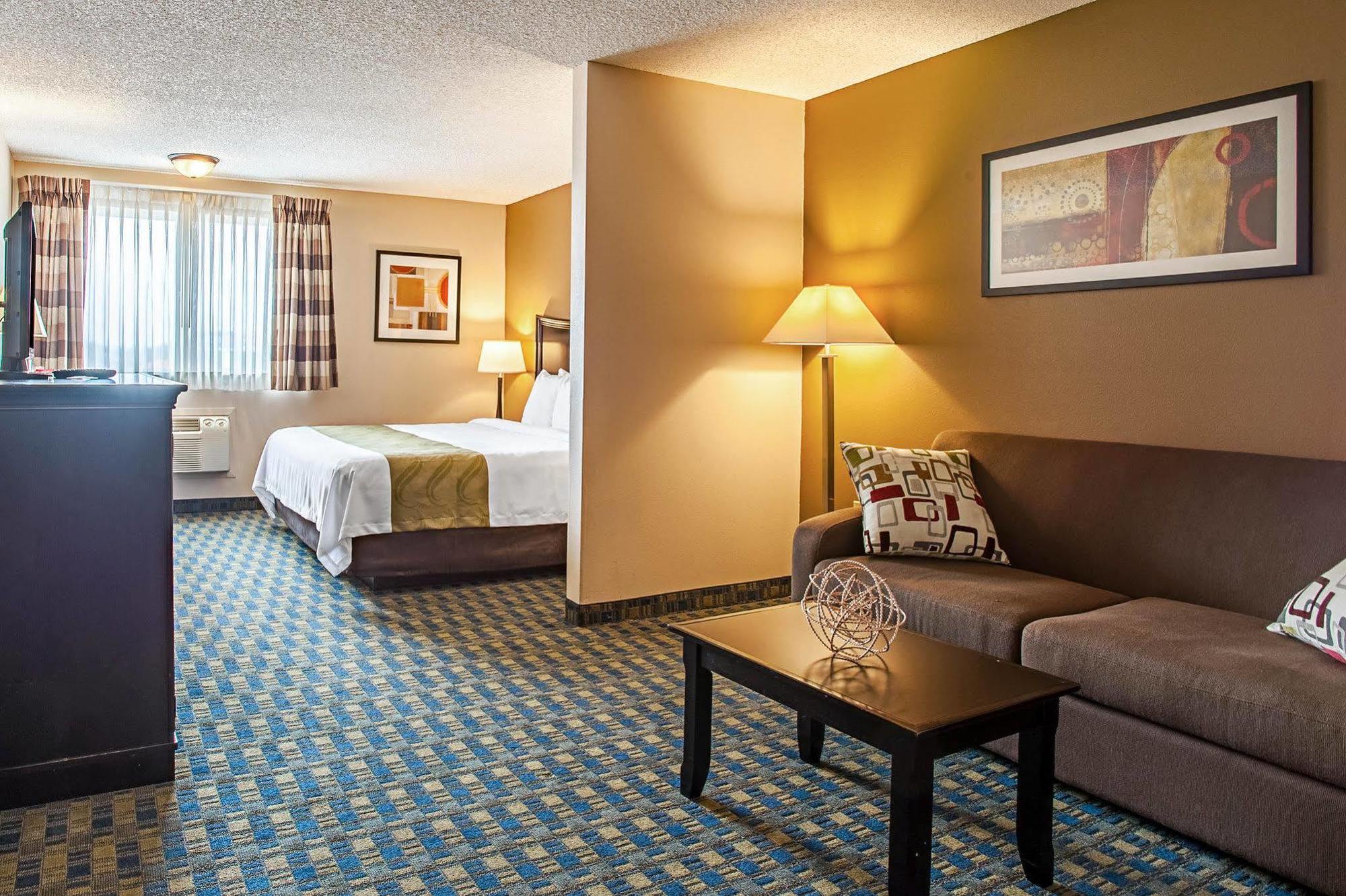 Quality Inn & Suites Kenedy - Karnes City Exterior photo